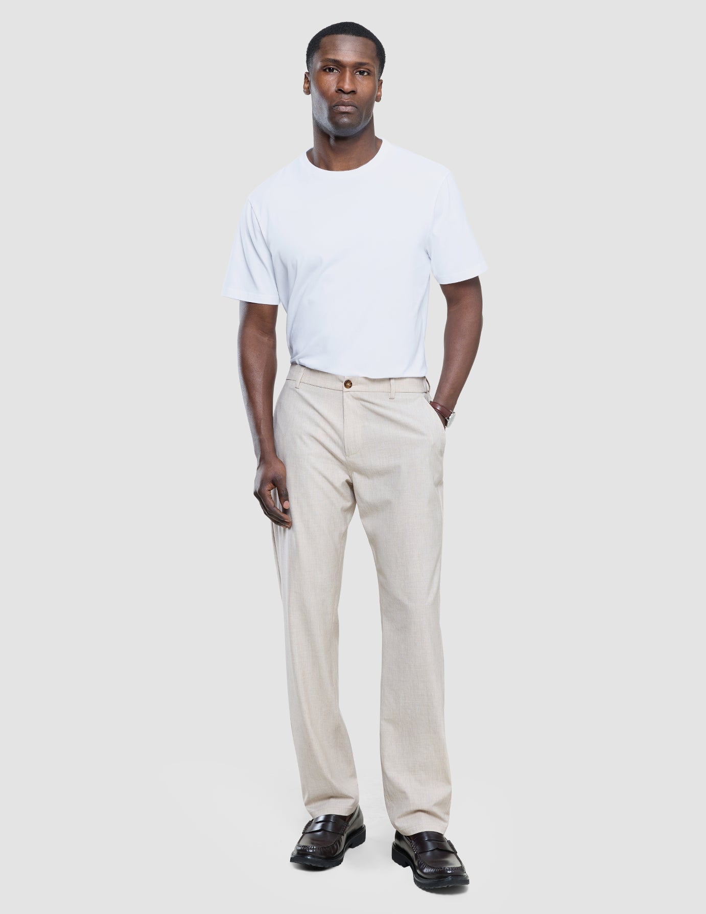 Pantalones elásticos Juan en color Beige concha