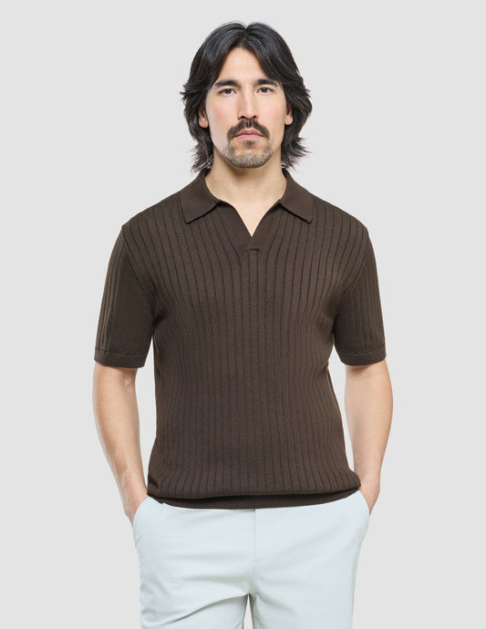 Polo de punto de manga corta con cuello en V, Marrón oscuro